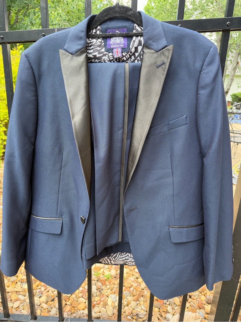 Savile Row Navy Textured Tuxedo with Black Satin Lapel NWOT